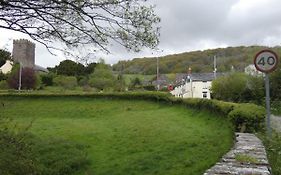 The Farmers Arms, Cwmdu